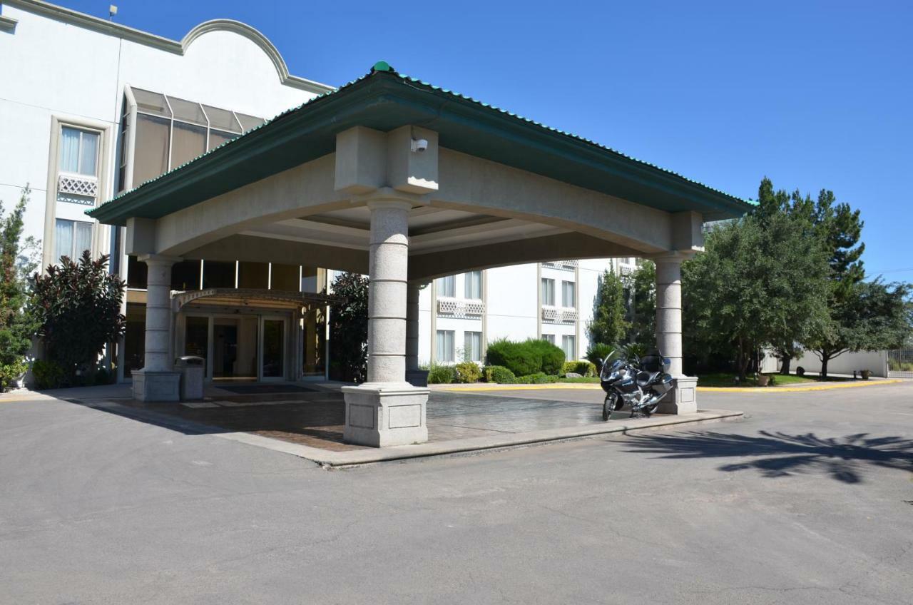 Hotel Victoria Express Durango Zewnętrze zdjęcie
